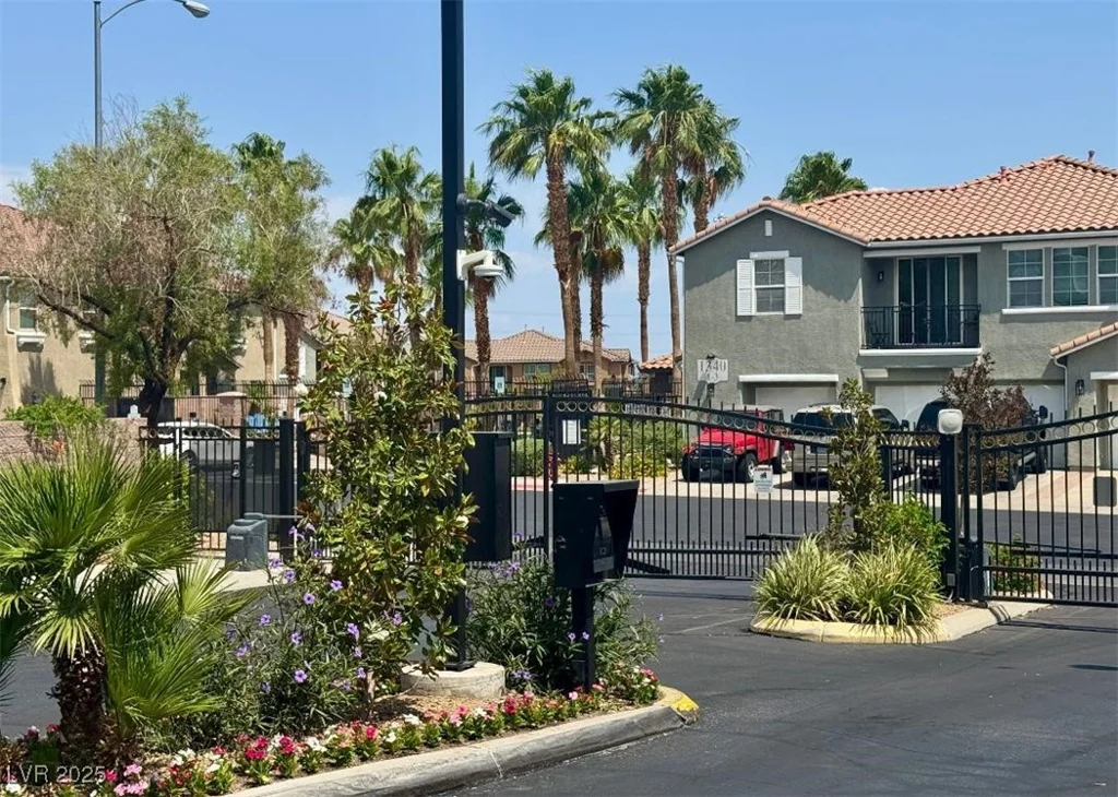 1370 Crystal Hill, Henderson, NV 89012