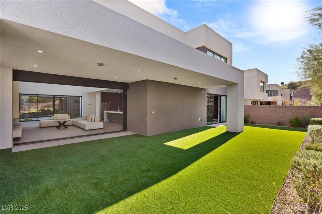 21 Highland Cove, Henderson, NV 89011