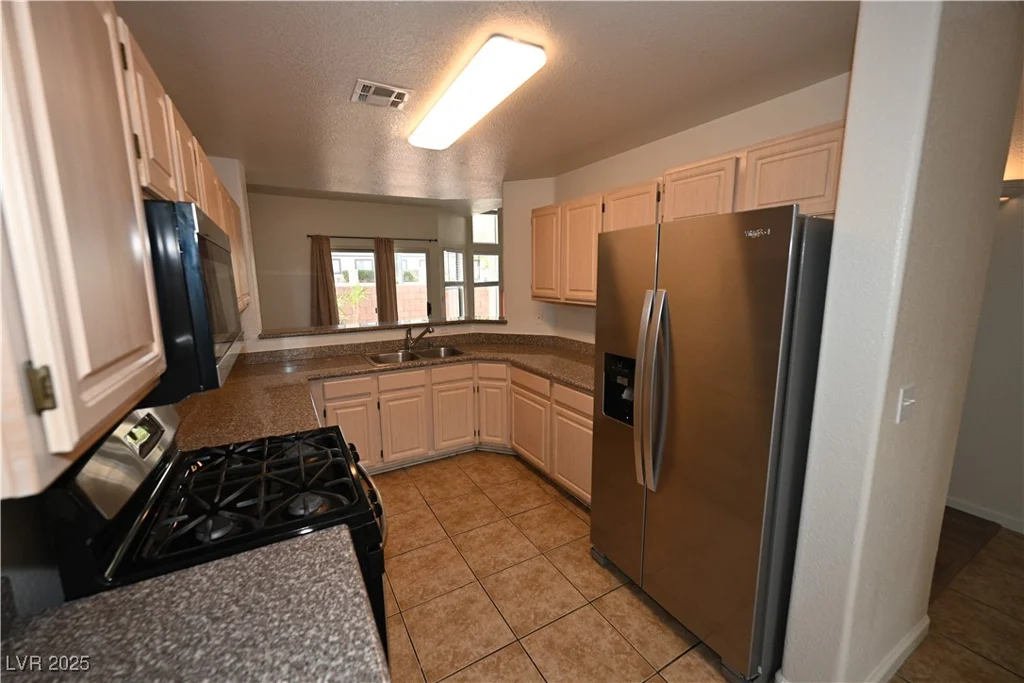 5125 Reno, Las Vegas, NV 89118