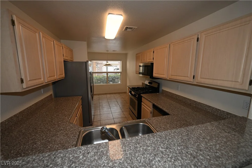 5125 Reno, Las Vegas, NV 89118