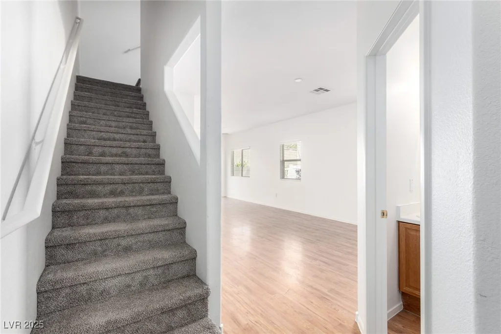 9333 Leaping Deer, Las Vegas, NV 89178