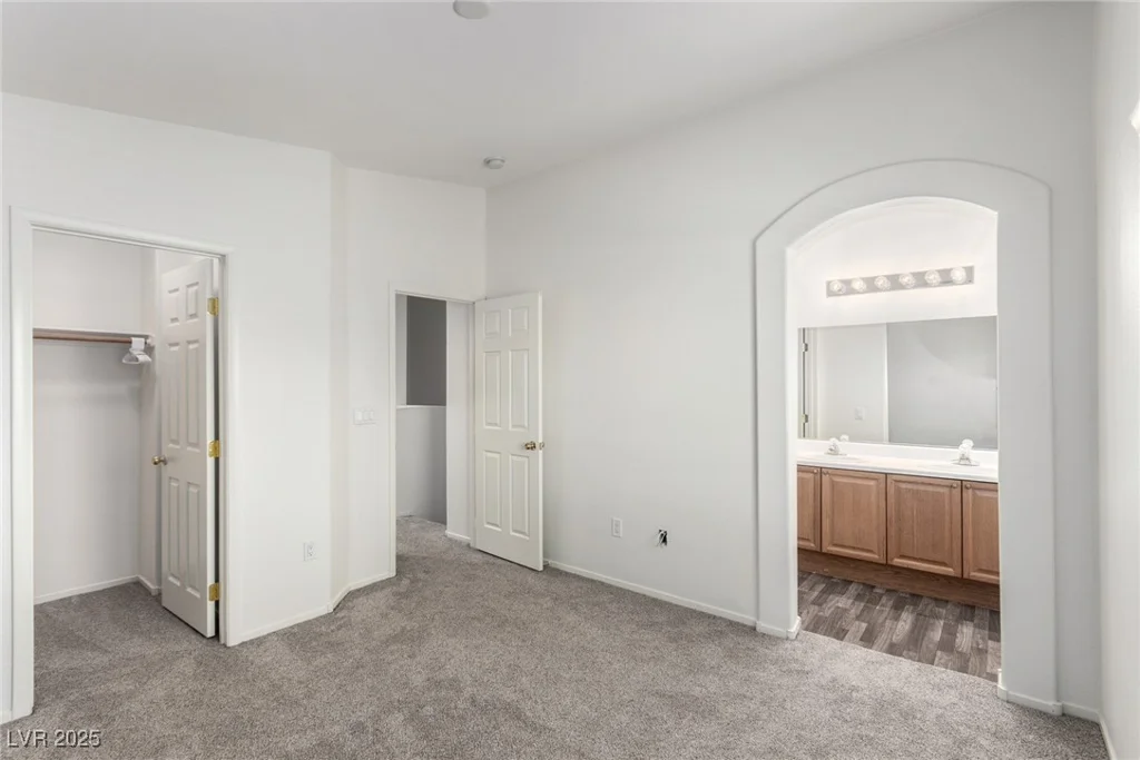 9333 Leaping Deer, Las Vegas, NV 89178