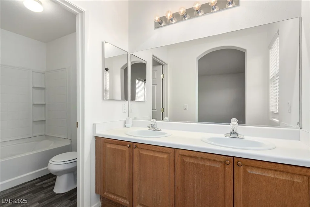 9333 Leaping Deer, Las Vegas, NV 89178