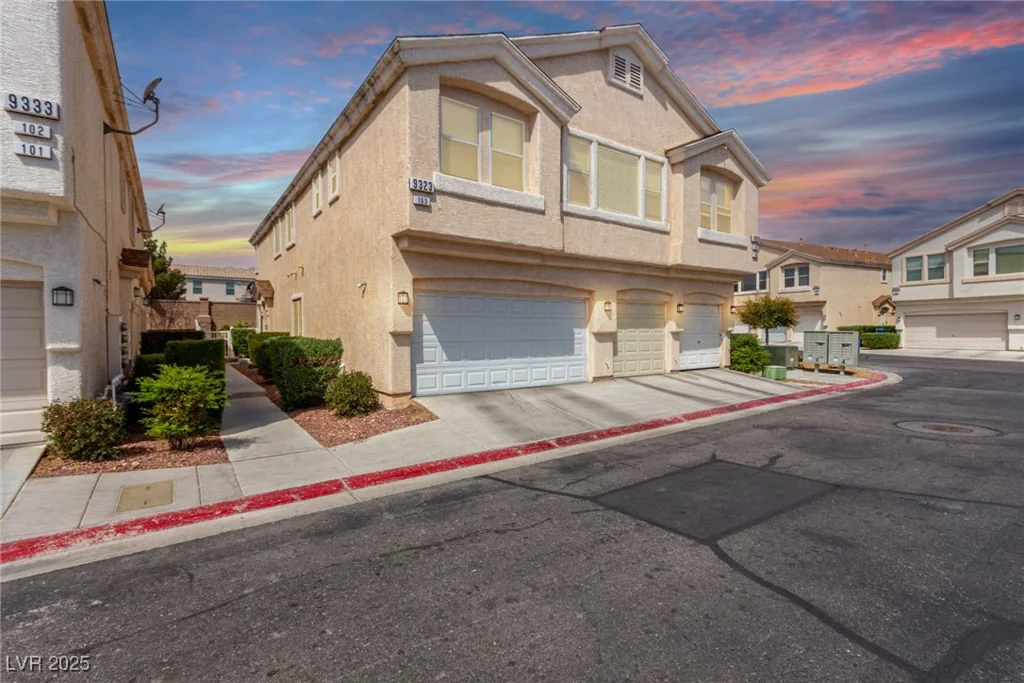 9333 Leaping Deer, Las Vegas, NV 89178