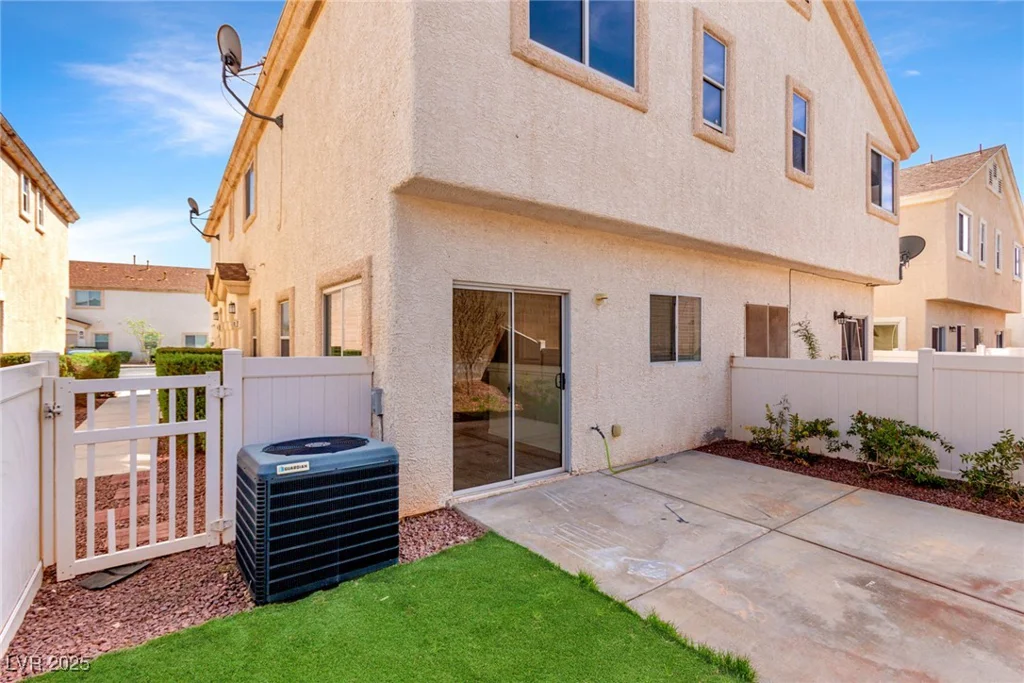 9333 Leaping Deer, Las Vegas, NV 89178