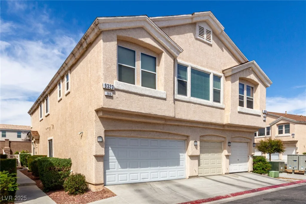 9333 Leaping Deer, Las Vegas, NV 89178