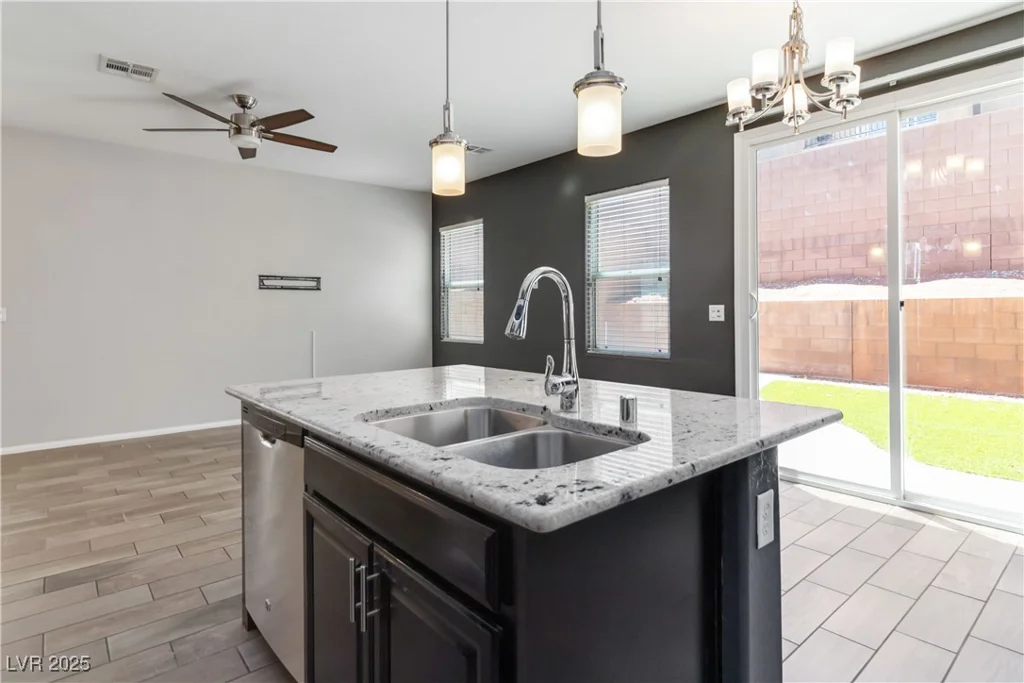 7345 Chesapeake Cove, Las Vegas, NV 89166