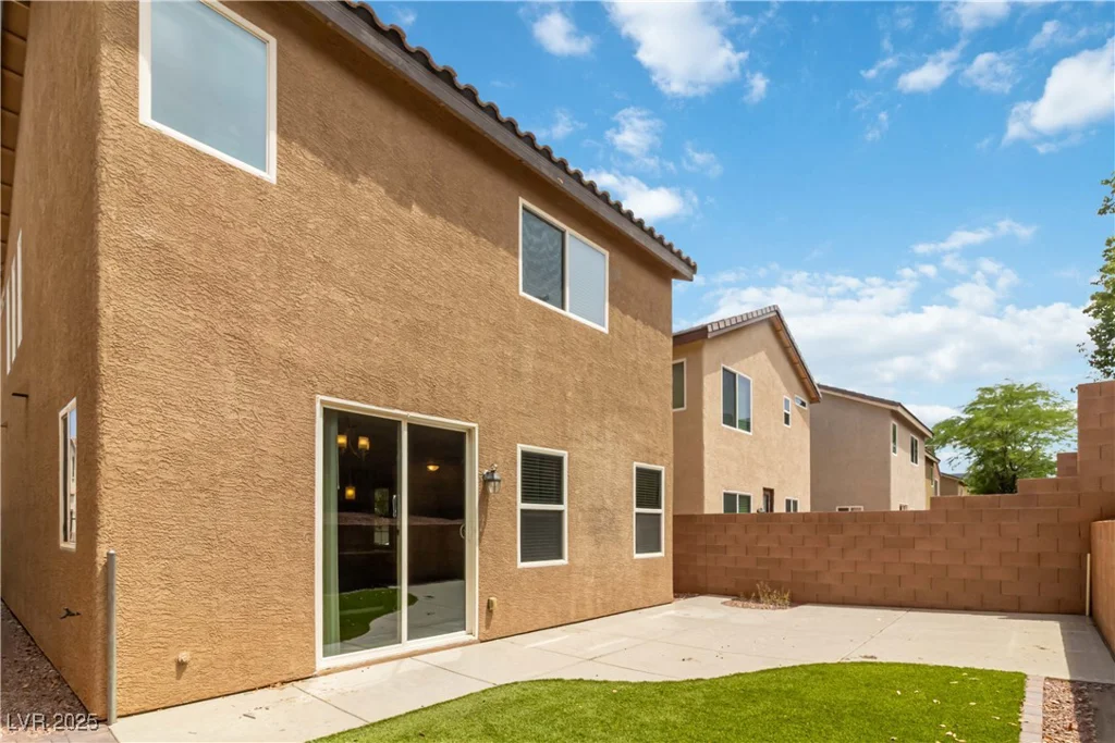 7345 Chesapeake Cove, Las Vegas, NV 89166