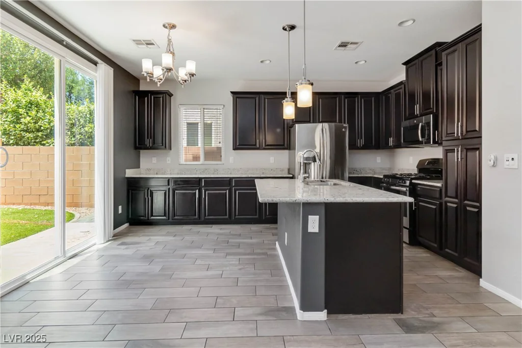 7345 Chesapeake Cove, Las Vegas, NV 89166