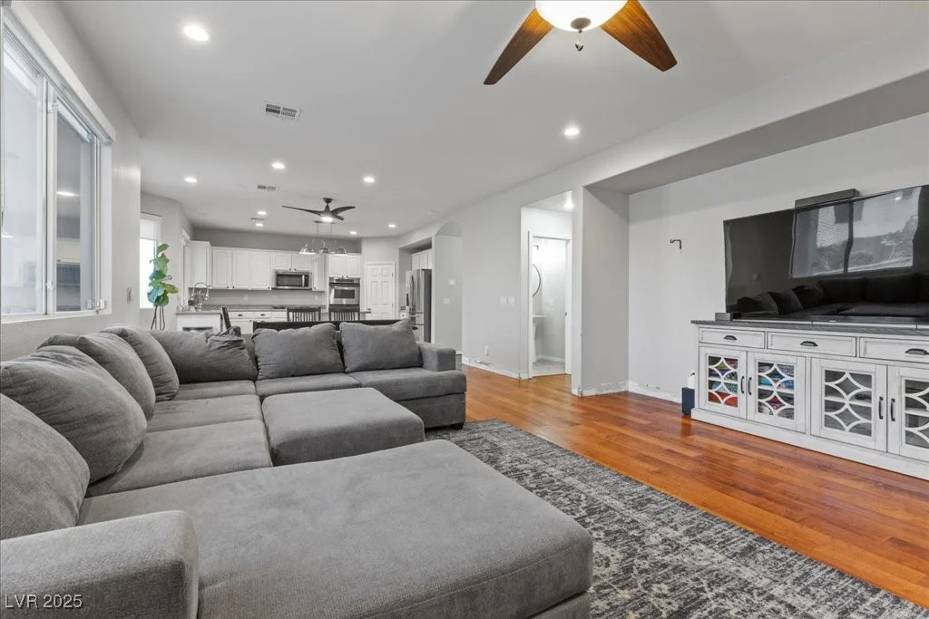 644 Wind Cave, Henderson, NV 89012