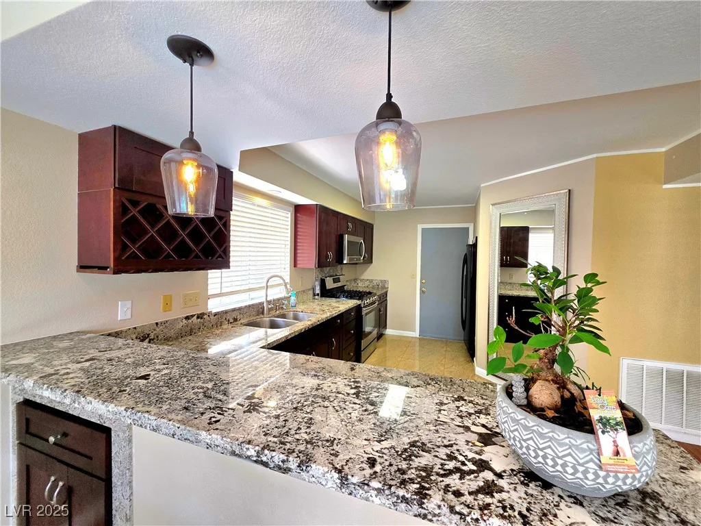 1628 Palmae, Las Vegas, NV 89128