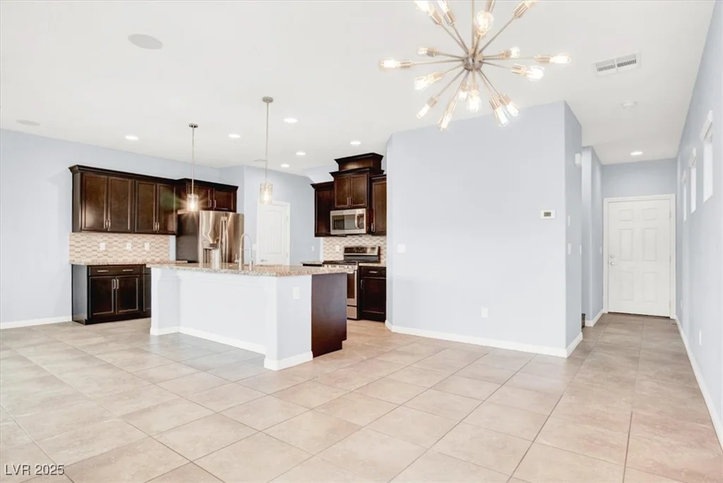 3712 Gilmore Creek, Las Vegas, NV 89129