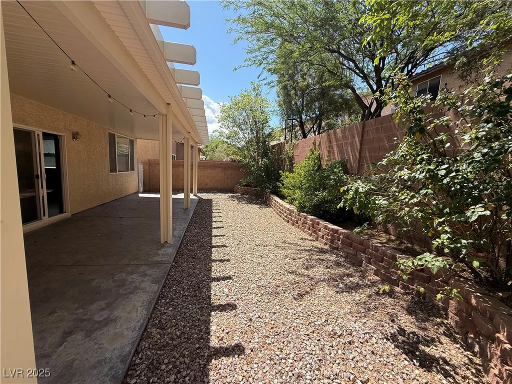 8708 Gateway Glen, Las Vegas, NV 89178