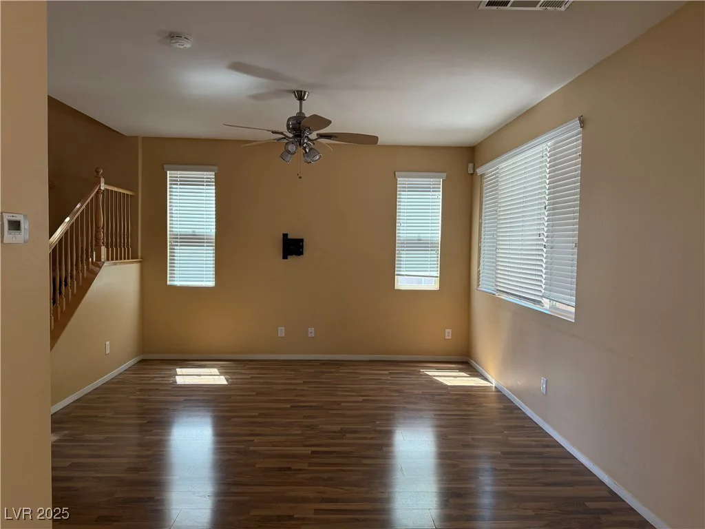 8708 Gateway Glen, Las Vegas, NV 89178