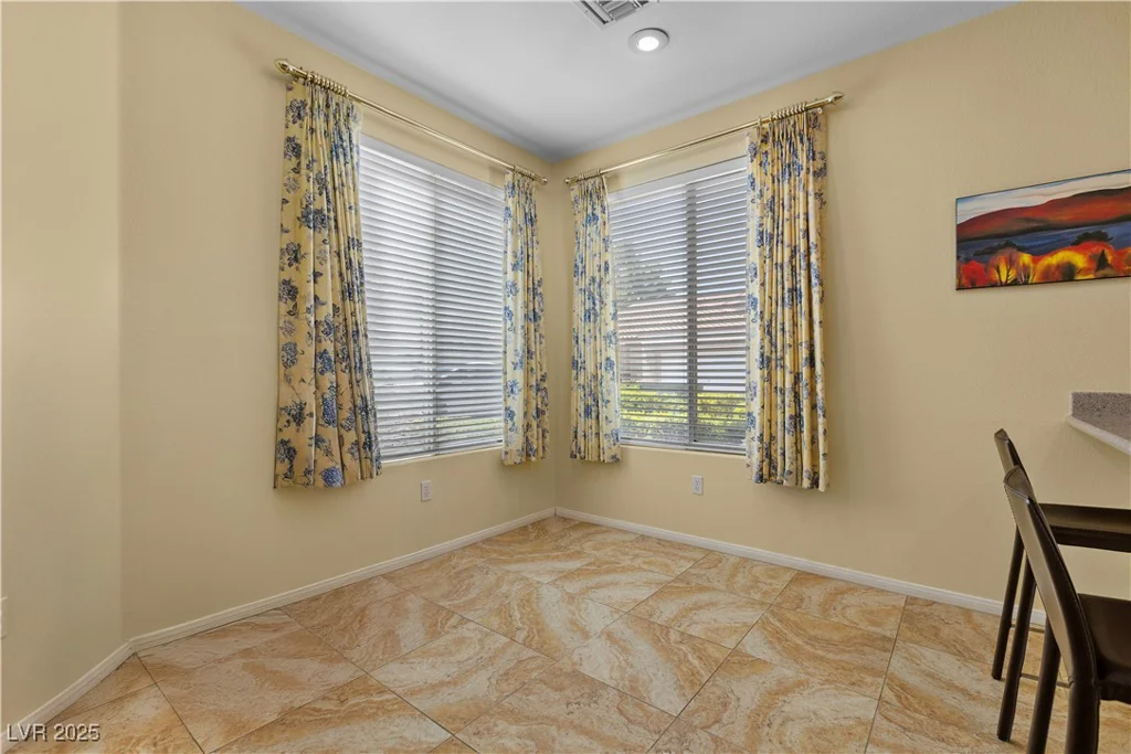 2033 Summer Spruce, Las Vegas, NV 89134