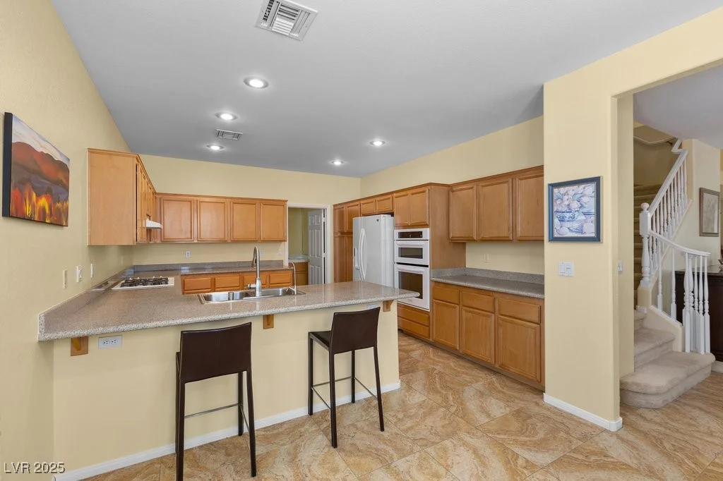 2033 Summer Spruce, Las Vegas, NV 89134
