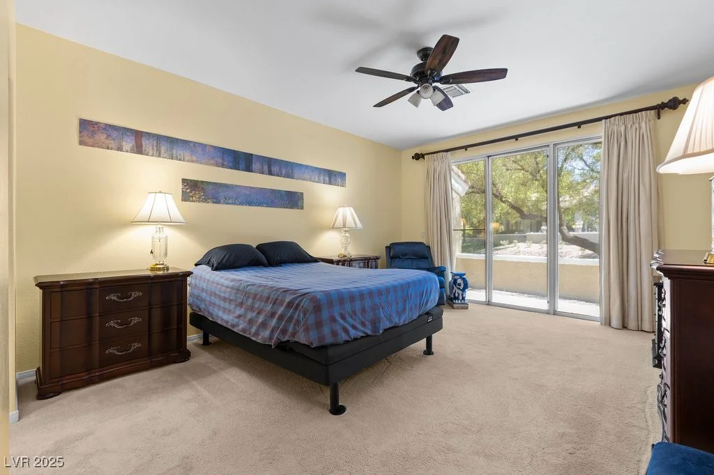 2033 Summer Spruce, Las Vegas, NV 89134