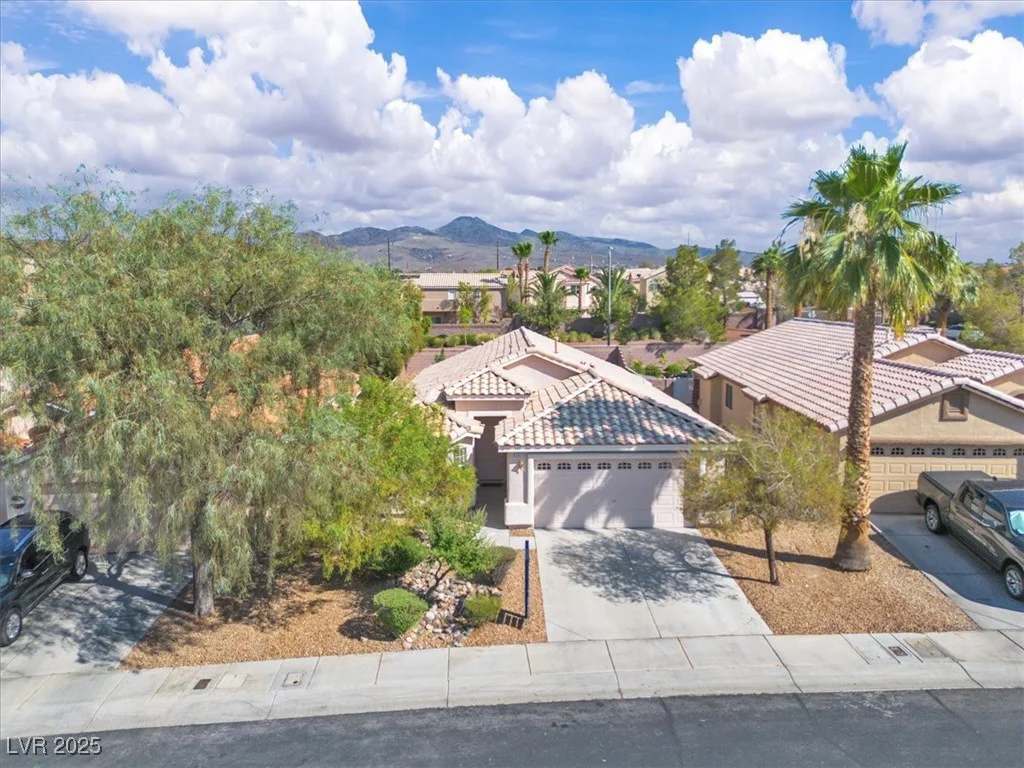 2271 Smokey Sky, Henderson, NV 89052