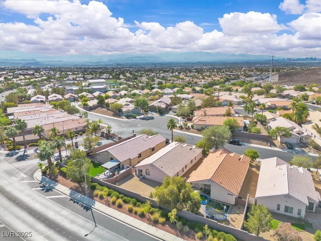 2271 Smokey Sky, Henderson, NV 89052