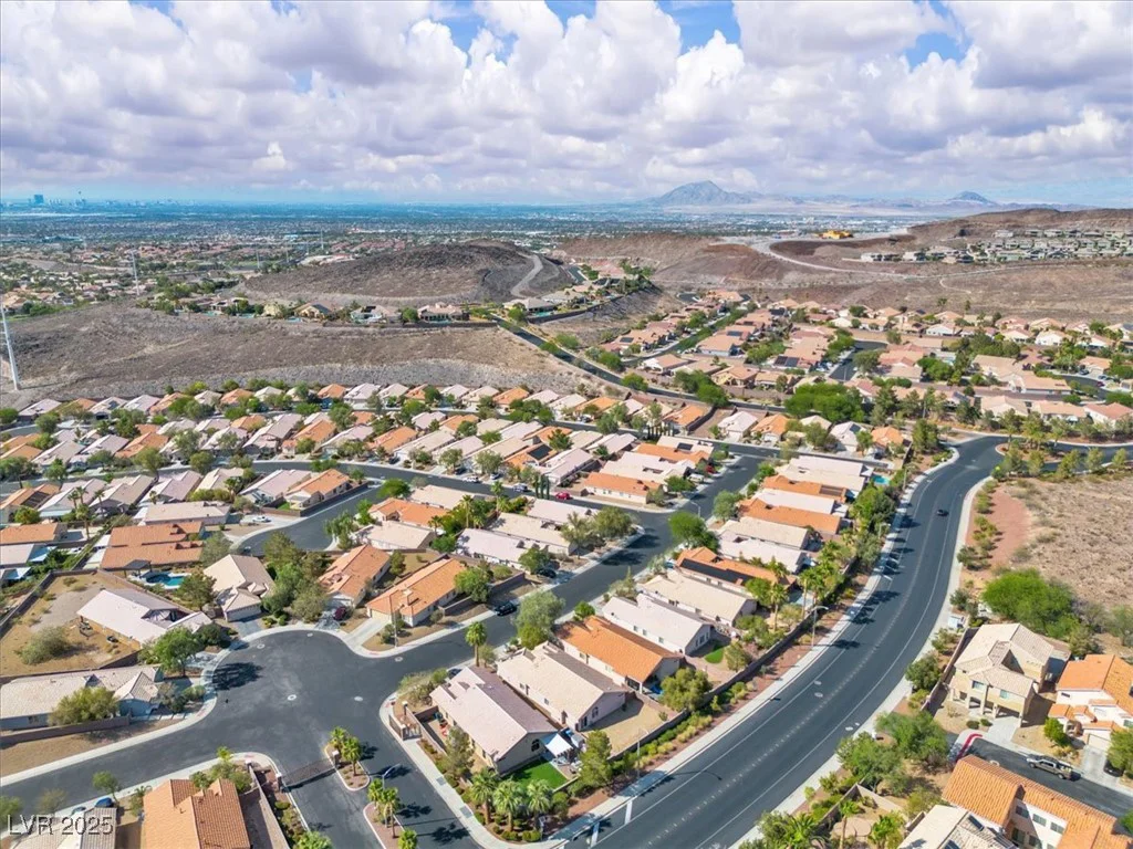 2271 Smokey Sky, Henderson, NV 89052