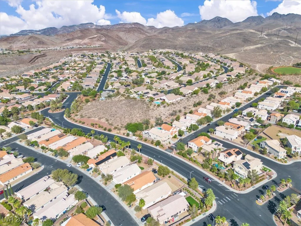 2271 Smokey Sky, Henderson, NV 89052