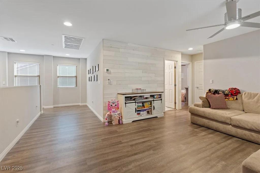 1266 Smokey Valley, Henderson, NV 89002
