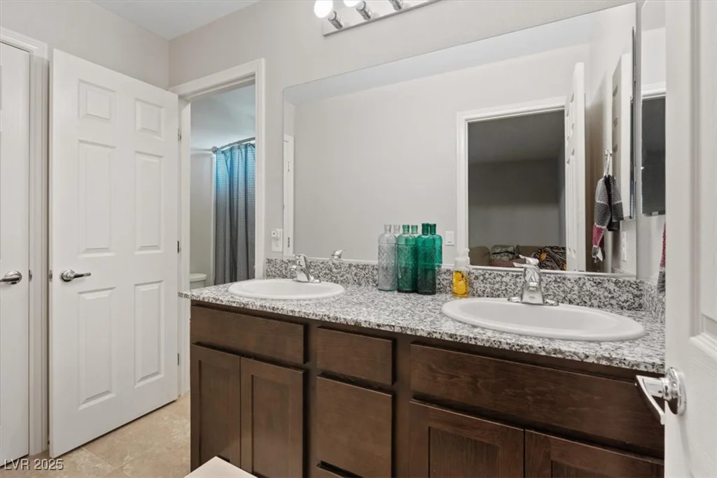 1266 Smokey Valley, Henderson, NV 89002