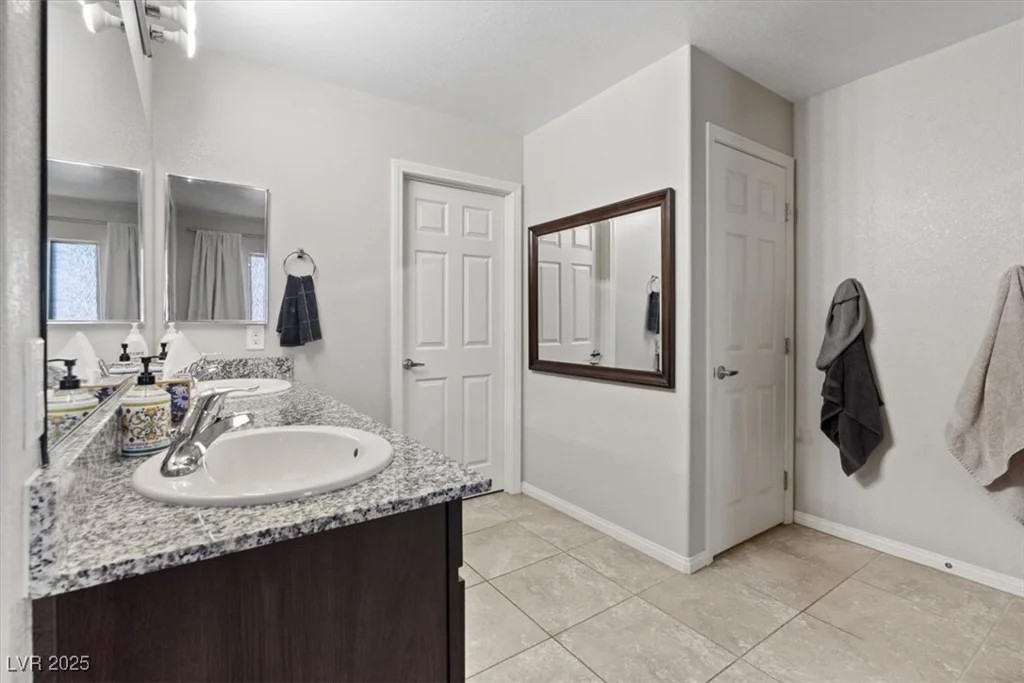 1266 Smokey Valley, Henderson, NV 89002