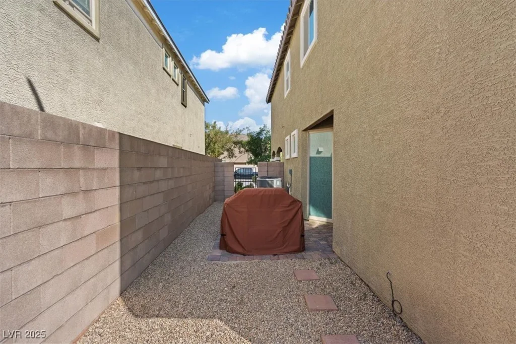 1266 Smokey Valley, Henderson, NV 89002