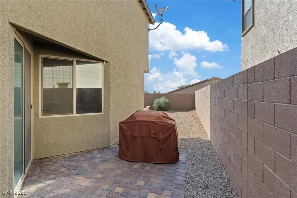 1266 Smokey Valley, Henderson, NV 89002