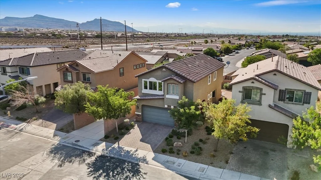 1266 Smokey Valley, Henderson, NV 89002