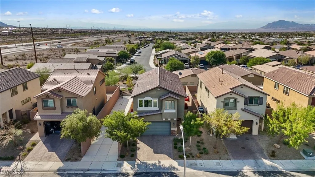 1266 Smokey Valley, Henderson, NV 89002