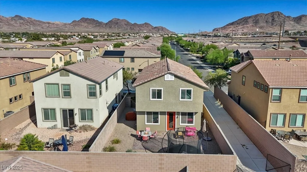 1266 Smokey Valley, Henderson, NV 89002