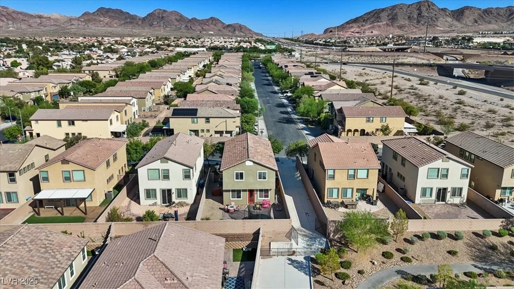 1266 Smokey Valley, Henderson, NV 89002