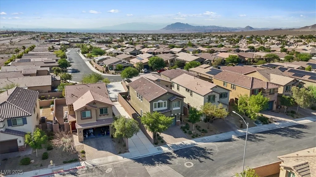 1266 Smokey Valley, Henderson, NV 89002