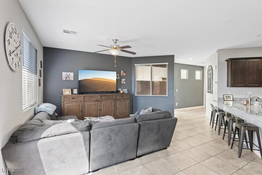 1266 Smokey Valley, Henderson, NV 89002