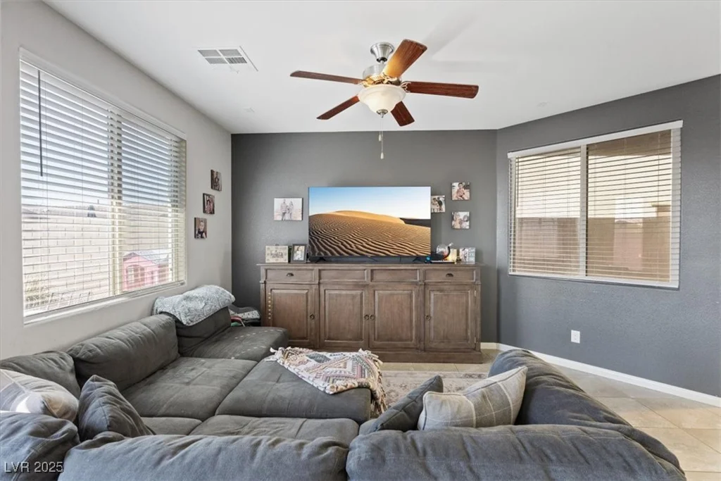 1266 Smokey Valley, Henderson, NV 89002