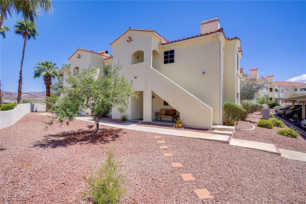698 Racetrack, Henderson, NV 89015