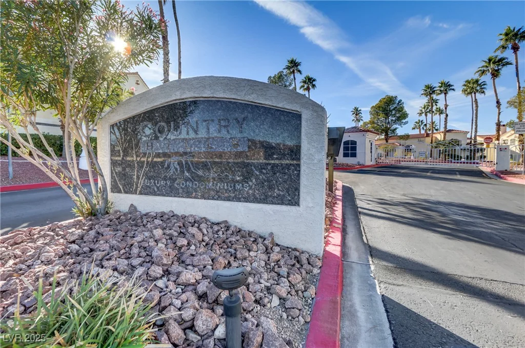 698 Racetrack, Henderson, NV 89015