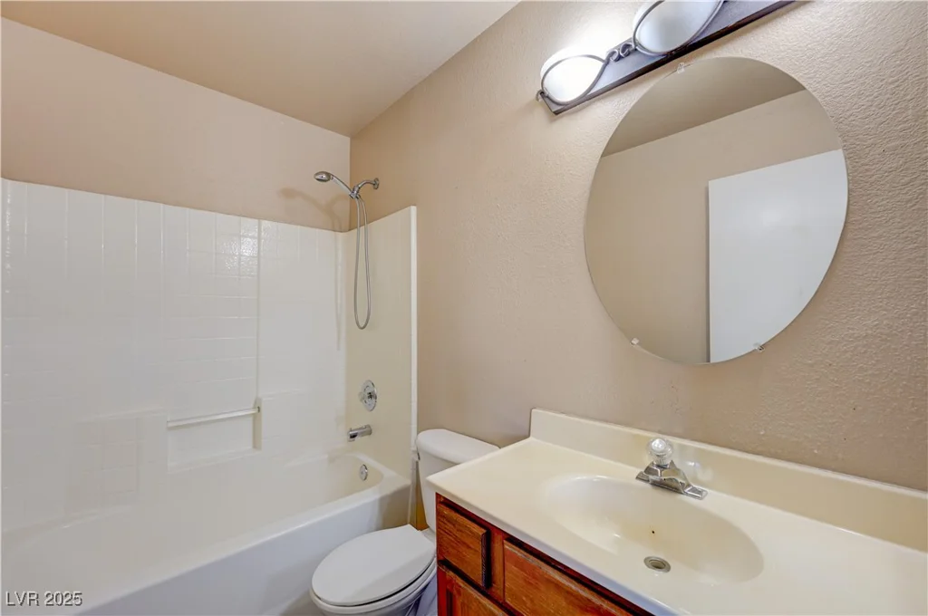 4704 Wild Oak, North Las Vegas, NV 89031