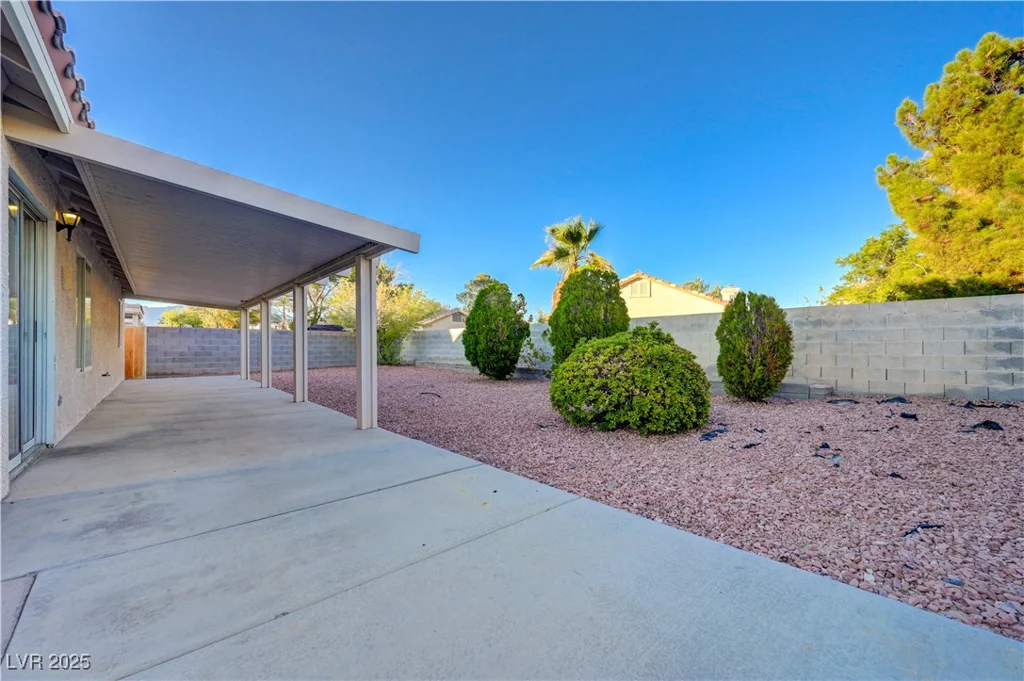 4704 Wild Oak, North Las Vegas, NV 89031