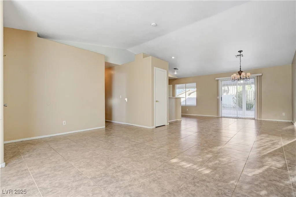 4704 Wild Oak, North Las Vegas, NV 89031