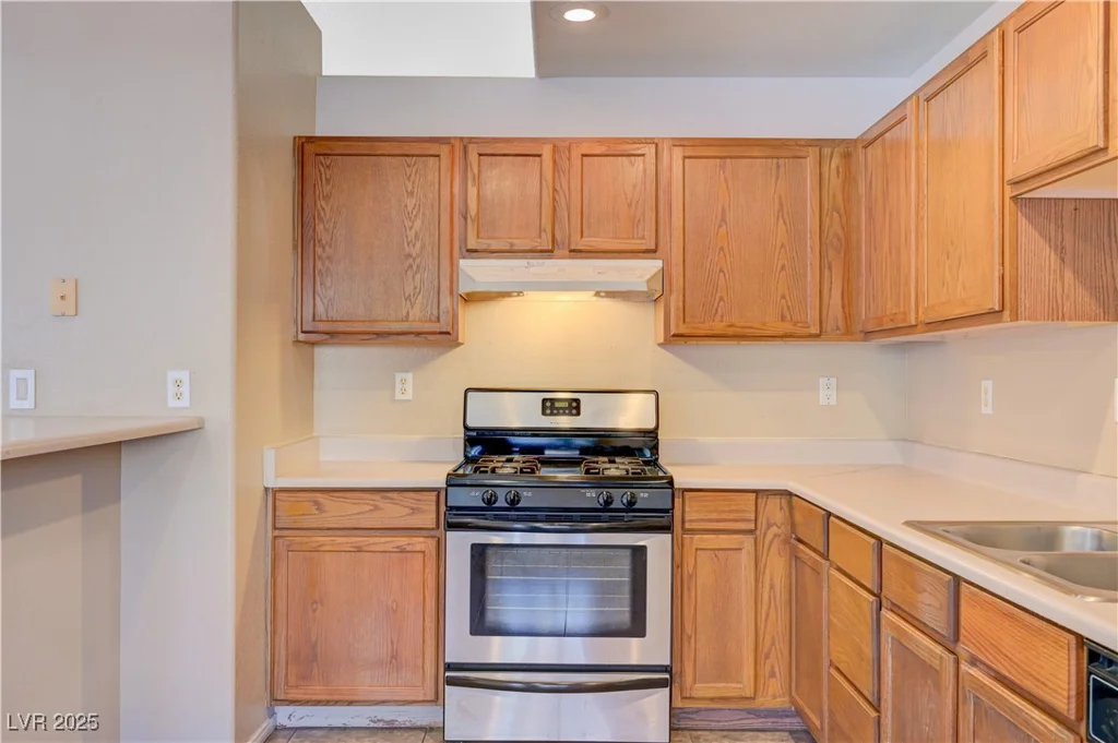 4704 Wild Oak, North Las Vegas, NV 89031