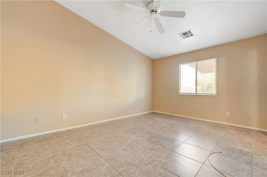 4704 Wild Oak, North Las Vegas, NV 89031
