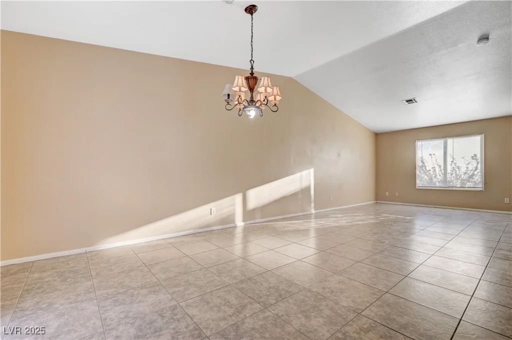 4704 Wild Oak, North Las Vegas, NV 89031