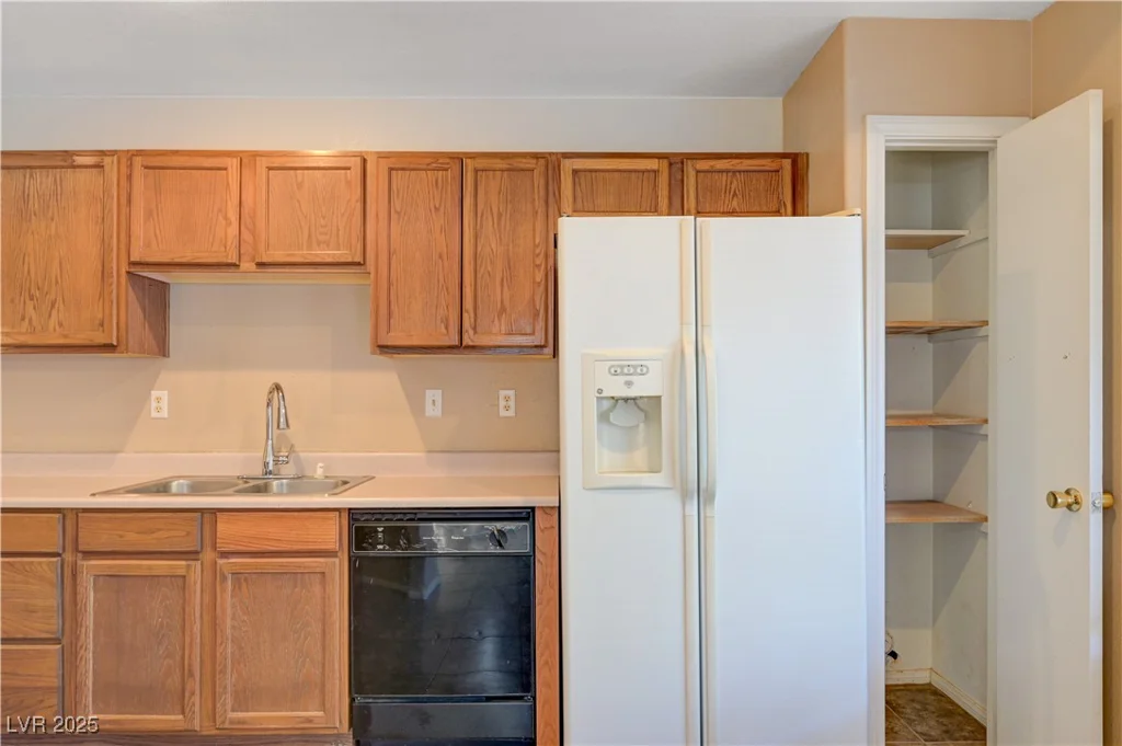 4704 Wild Oak, North Las Vegas, NV 89031