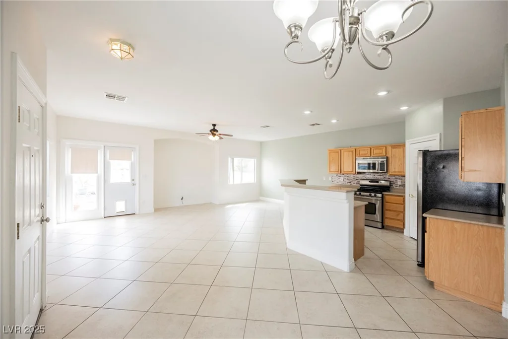 3312 Speckle Summer, North Las Vegas, NV 89084