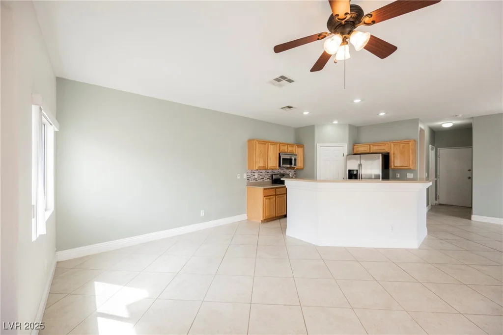 3312 Speckle Summer, North Las Vegas, NV 89084
