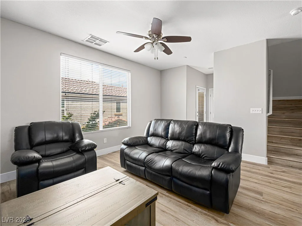 4563 Townwall, Las Vegas, NV 89115