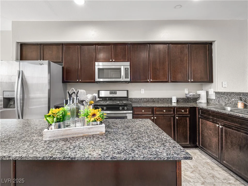 4563 Townwall, Las Vegas, NV 89115